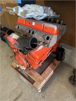 283 MOTOR W/MISC. EXTRA PARTS, CONDITION UNKNOWN,