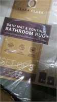 Grey bathroom mat & contour