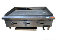 Dukers - DCGM36 36 in. W Griddle with 3 Burners