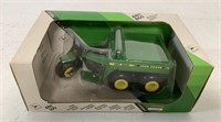 1/16 John Deere AMT 600,NIB