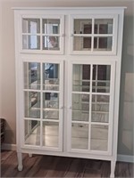 Mirrored/Glass China Cabinet