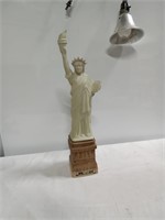 Statue of liberty Jim Beam liquor decanter.