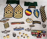 TRAY LOT ASSORTED MILITARY PATCHES AIRBORNE MORE