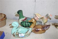 1 DUCK PLANTER AND 3 DUCK DECOR