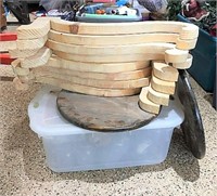 Solid Wood End Table Kit & Glass Mason Jars