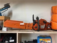 Husqvarna 345 Chain Saw