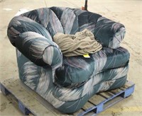 Oversized Chair w/Cover