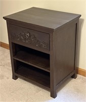 Pier one imports end table