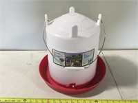 3 Gallon Poultry Waterer - New