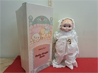 NIB Dolly Dingle Baby Doll  aprox 11"