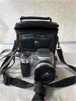 Kodak EasyShare Z710 camera and carry case