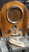 "Well Built" Collectors Edition Radio