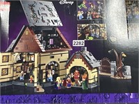 DISNEY LEGO HOCUS POCUS RETAIL $230