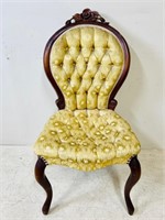ANTIQUE VICTORIAN LADY'S CHAIR