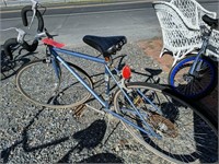 Blue Fuji Grand Tourer Se Men's Road Bicycle