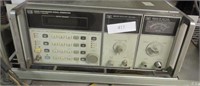 HP 8660D Synthesized Signal Generator