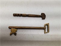 Antique Brass Skeleton Key + Glass Cutting Tool