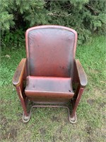 OLD METAL BASE THEATRE/AUDITORIUM CHAIR