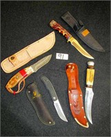 4 Knives w/Sheaths