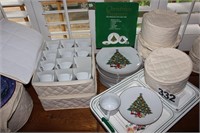 Christmas Time Treasure Place Setting for 24