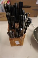 KNIFE BLOCK