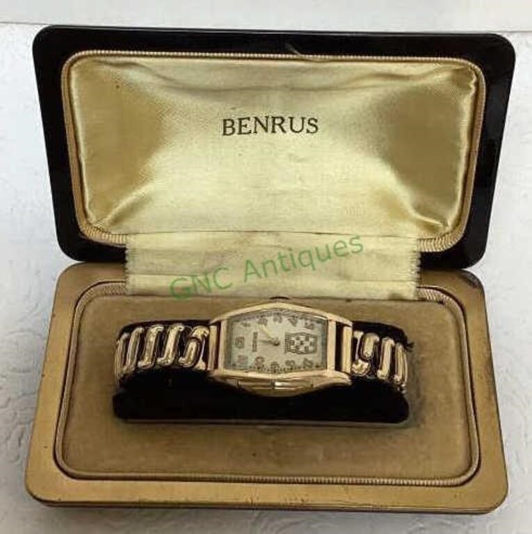 Vintage Penrus wristwatch in original box marked