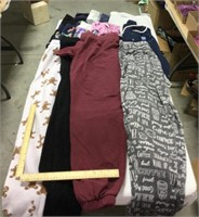 Clothes lot w/ sweatpants, leggings, & pj