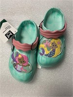 MM kids character clogs 12
