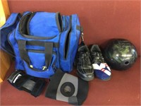 BOWLING BALL AND BAG WITH ACCESSORIES