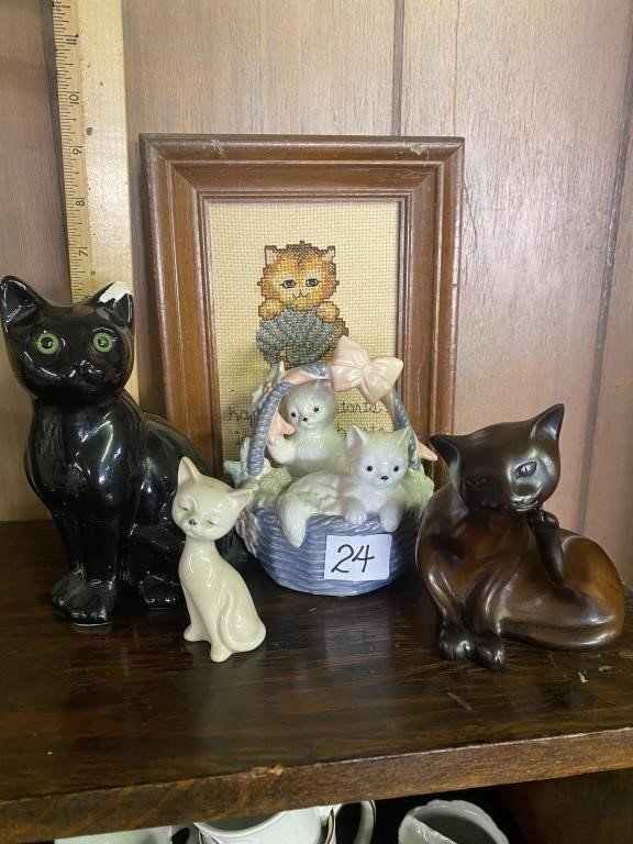 Lot nice cat collectibles