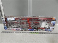 Freightliner Classic XL semi in original box; 1/32