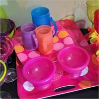 SUMMER PARTY: GLASSES, PLATES, TRAYS & CAKE COVER