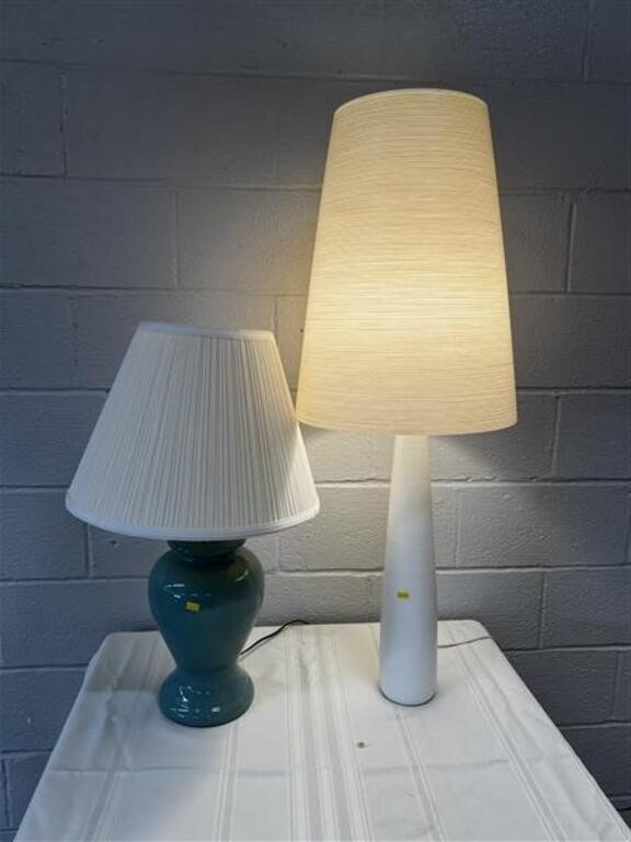 (2) Decorative Table Lamps