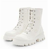 *NEW*$290 Women's Embroidered Boots, 7.5