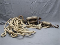 Vintage Block and Tackle Rope Pulley