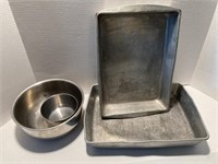 Metal Baking Pans & Metal Bowls