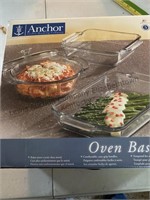Anchor Hocking oven basics appears new in the box