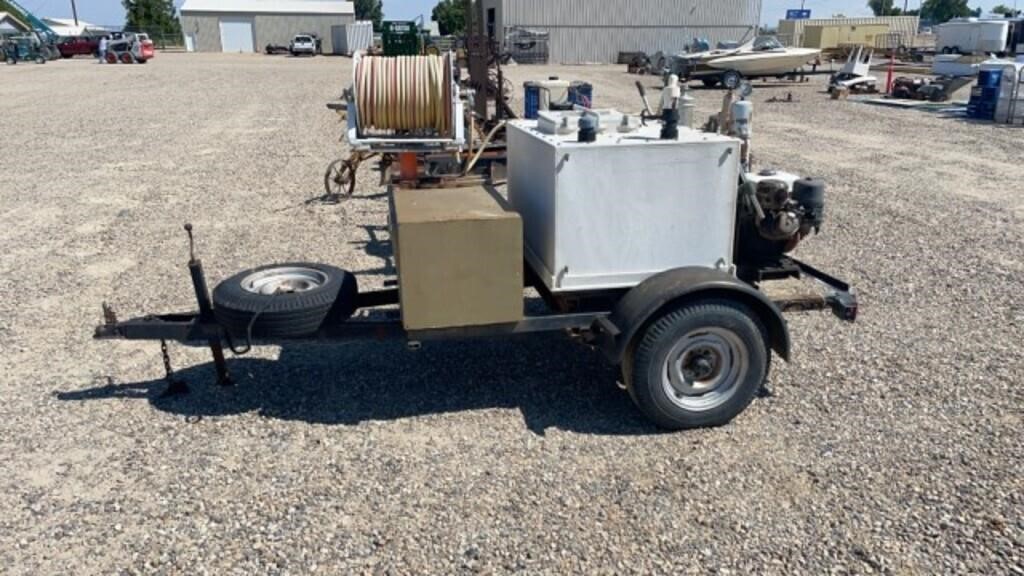 Spray Trailer W/Pump