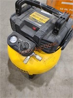 DeWalt 6 Gallon Air Compressor Corded 165 PSI