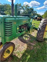 John Deere B tractor
