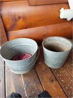 2 Metal Buckets 13 x 8 and 10 x 9"