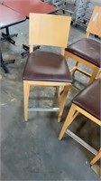 1 lot 4 bar stools, wood frame, brown vinyl seat
