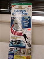 Glass Master Pro window cleaner