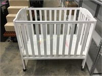 White Portable Crib $110 Retail