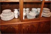 81 pieces of Lynns Fine China including dinner