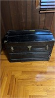 WOOD TRUNK WITH LEATHER HANDLES