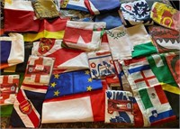 M - LOT OF COLLECTIBLE FLAGS (L24)