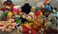 Stuffed plush animals and dolls, Garfield,