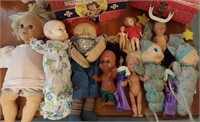 Dolls, Raggedy Ann and others, rough condition
