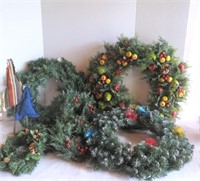 Holiday Wreaths - Plastic - Assorted Sizes &